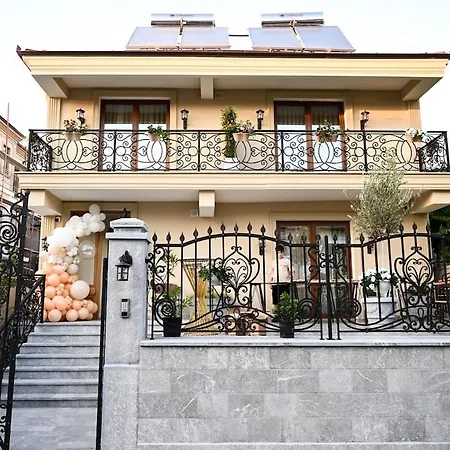 Rubin Butik Korce
